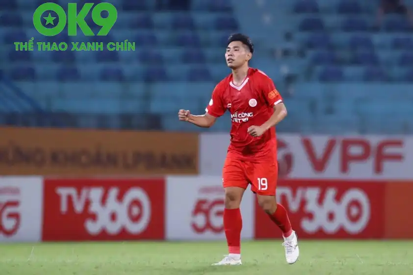 Đinh Xuân Tiến liên tục ghi bàn trong màu áo Viettel